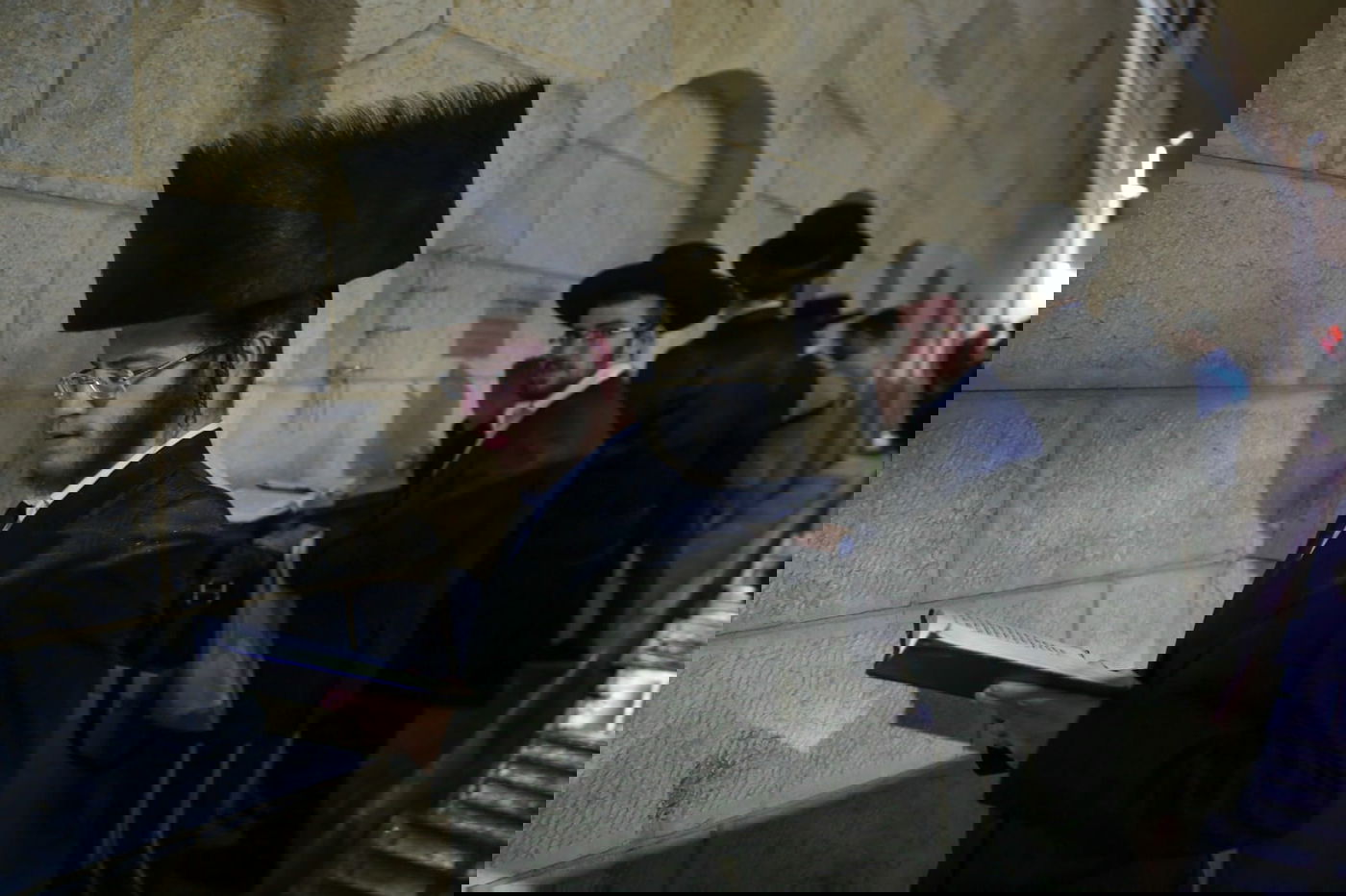 מִנְעִי קוֹלֵךְ מִבֶּכִי; המונים בהילולת רחל אמנו