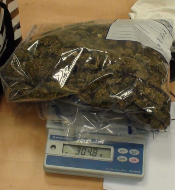 הסוכן הסמוי חשף את סוחרי הסמים • צפו