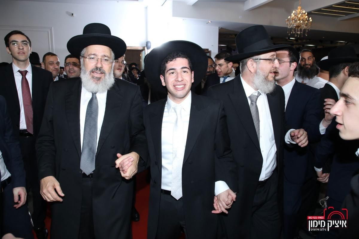 רבה של בת ים חיתן את בנו; הראשל"צ כובד בסידור חופה