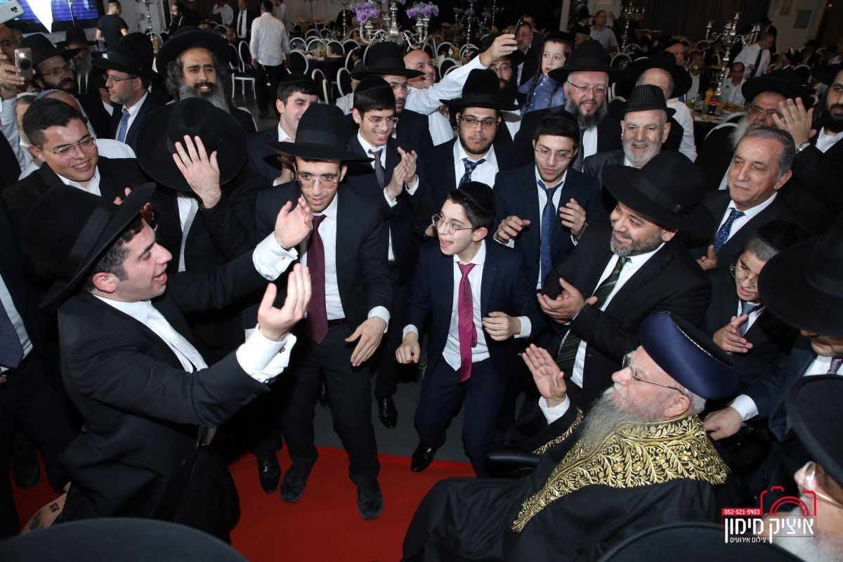 רבה של בת ים חיתן את בנו; הראשל"צ כובד בסידור חופה