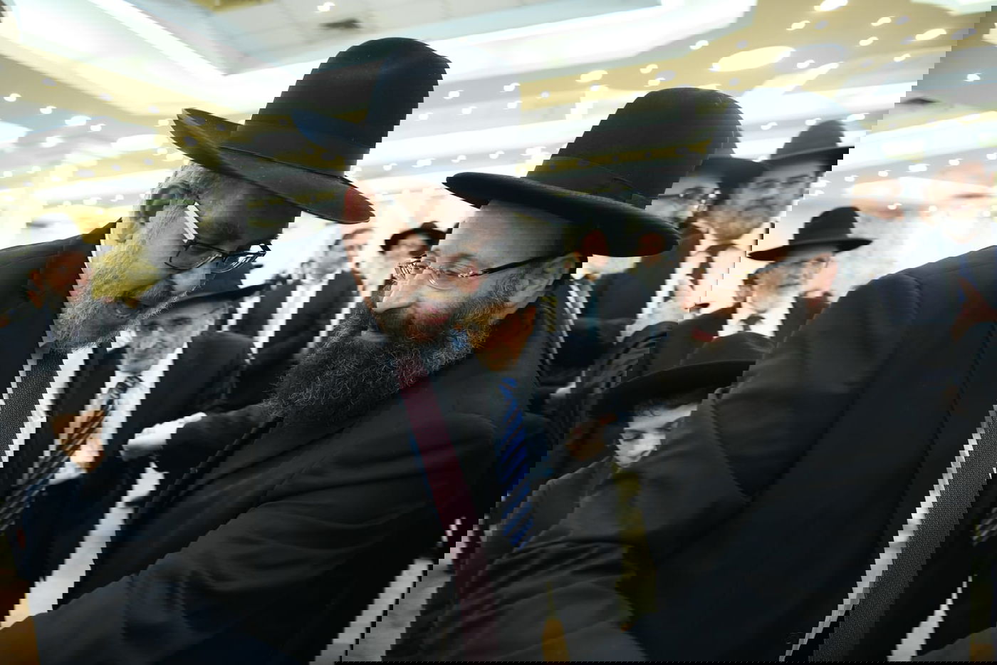 כל המי ומי בחתונת בנו של ח"כ יעקב אשר. צפו