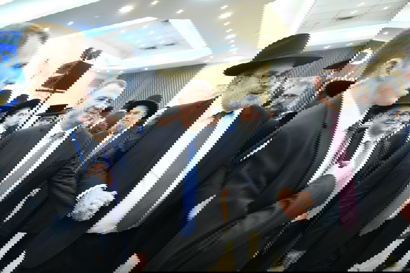 כל המי ומי בחתונת בנו של ח"כ יעקב אשר. צפו