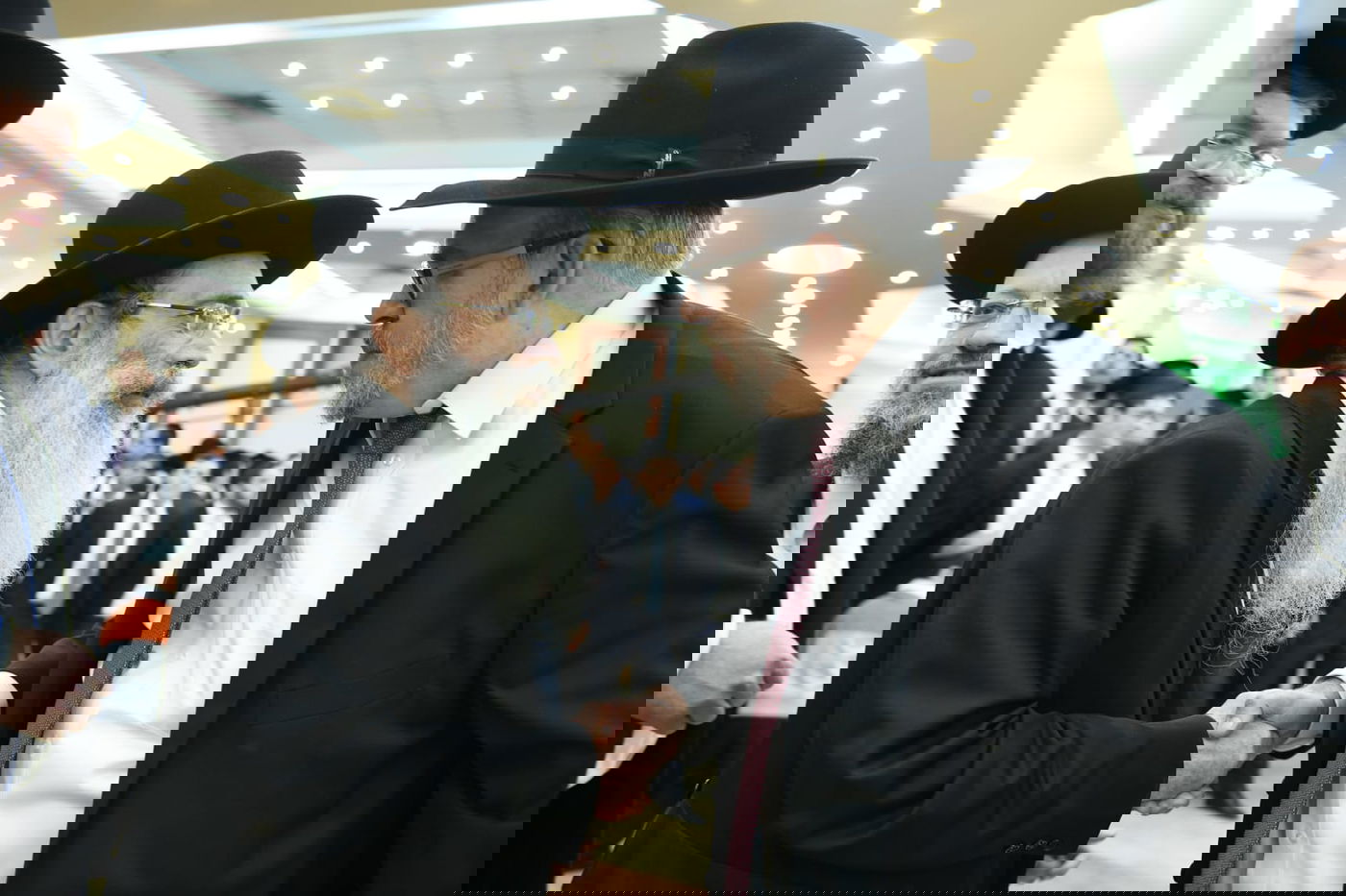 כל המי ומי בחתונת בנו של ח"כ יעקב אשר. צפו