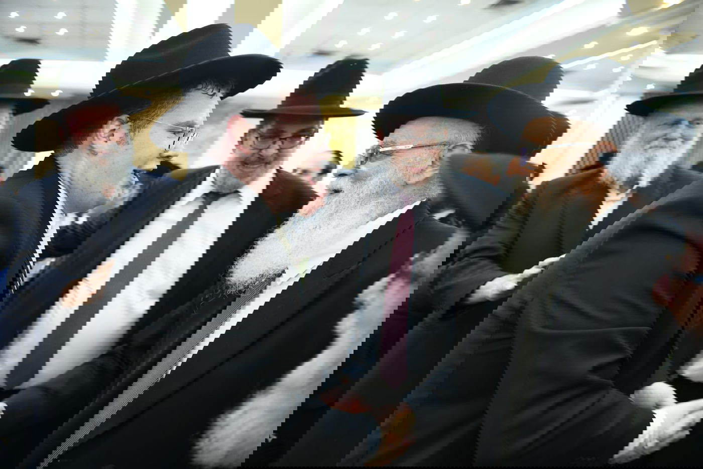 כל המי ומי בחתונת בנו של ח"כ יעקב אשר. צפו