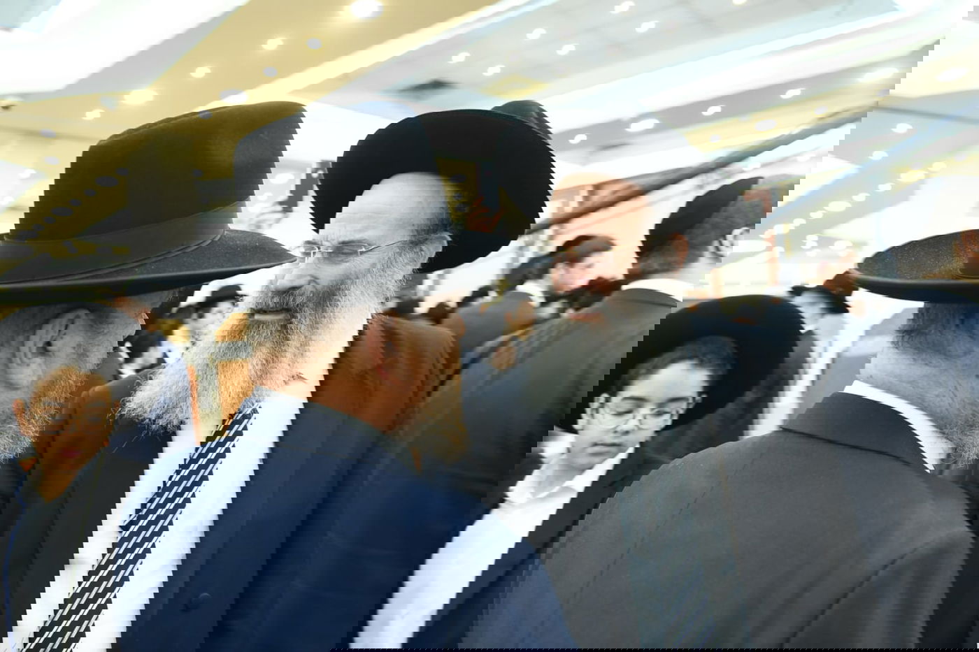 כל המי ומי בחתונת בנו של ח"כ יעקב אשר. צפו