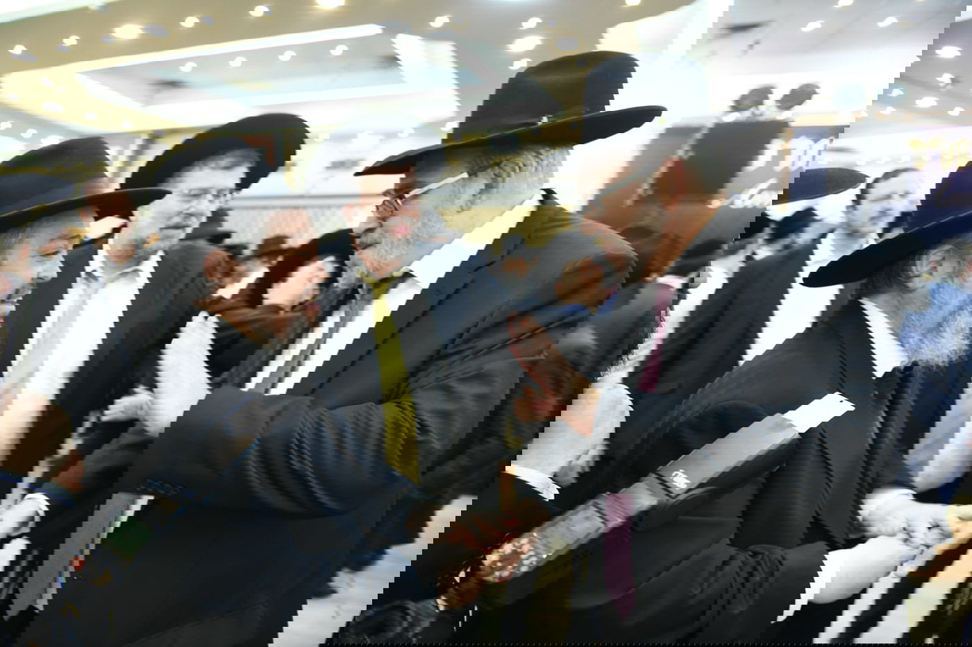 כל המי ומי בחתונת בנו של ח"כ יעקב אשר. צפו