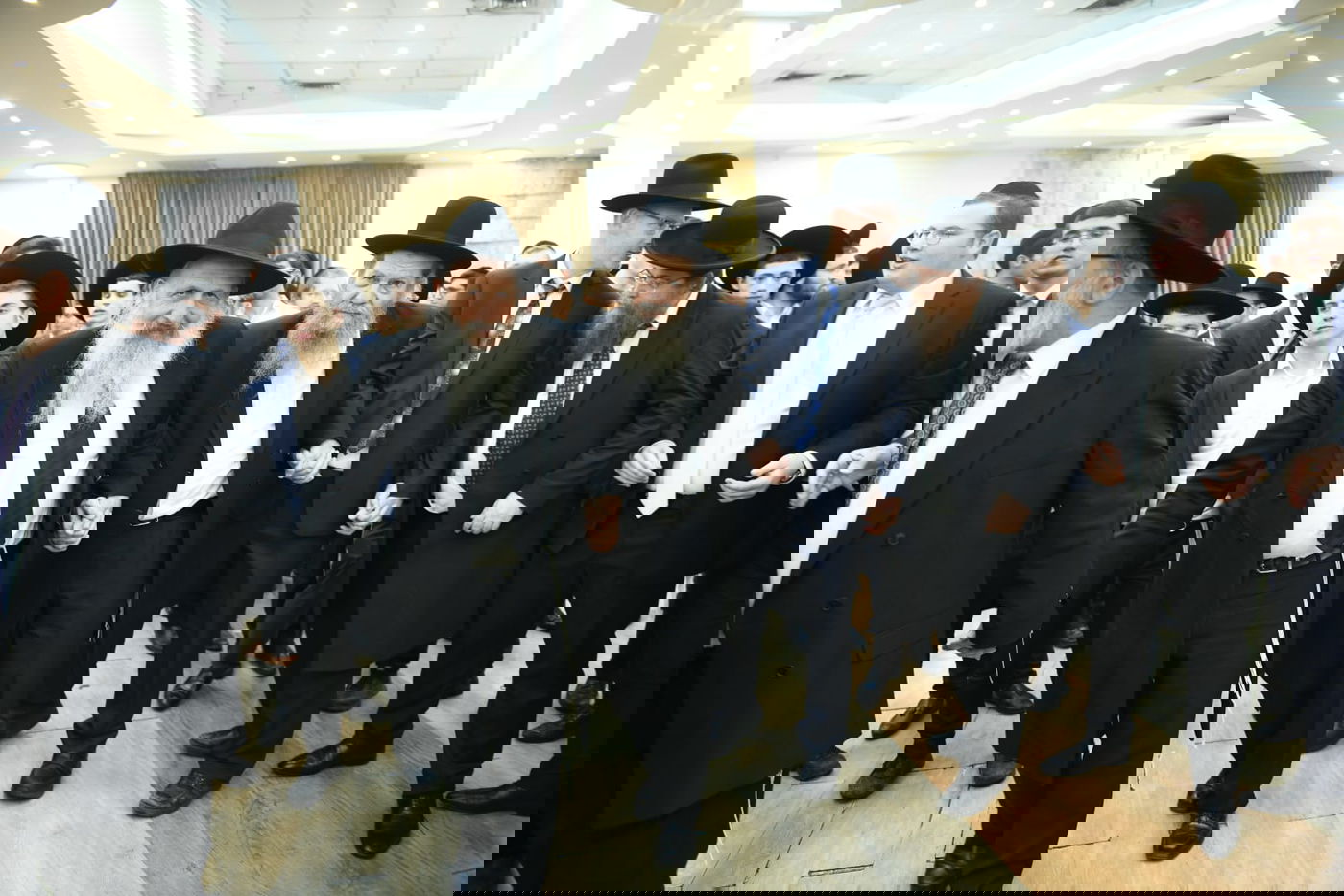 כל המי ומי בחתונת בנו של ח"כ יעקב אשר. צפו