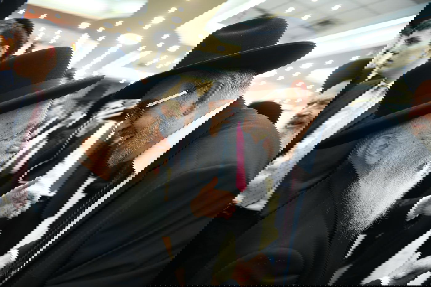 כל המי ומי בחתונת בנו של ח"כ יעקב אשר. צפו