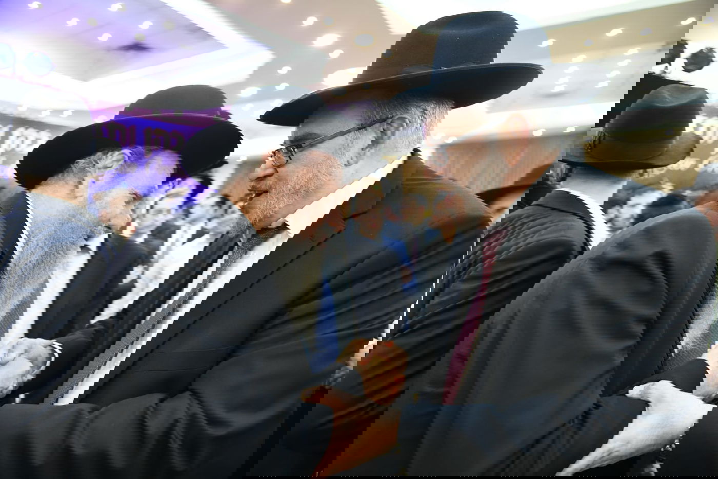 כל המי ומי בחתונת בנו של ח"כ יעקב אשר. צפו