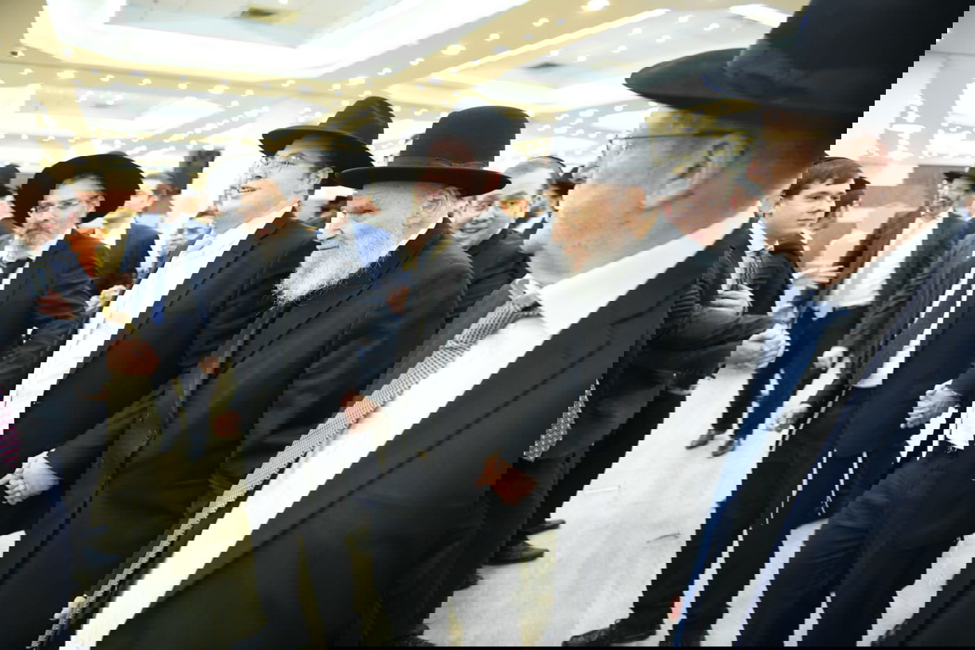 כל המי ומי בחתונת בנו של ח"כ יעקב אשר. צפו