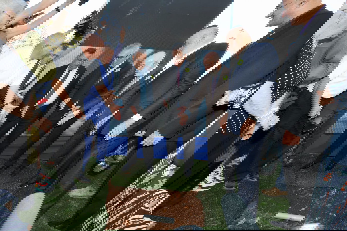 ירושלים: החלה בניית האנדרטה אותה יחנוך הנשיא פוטין