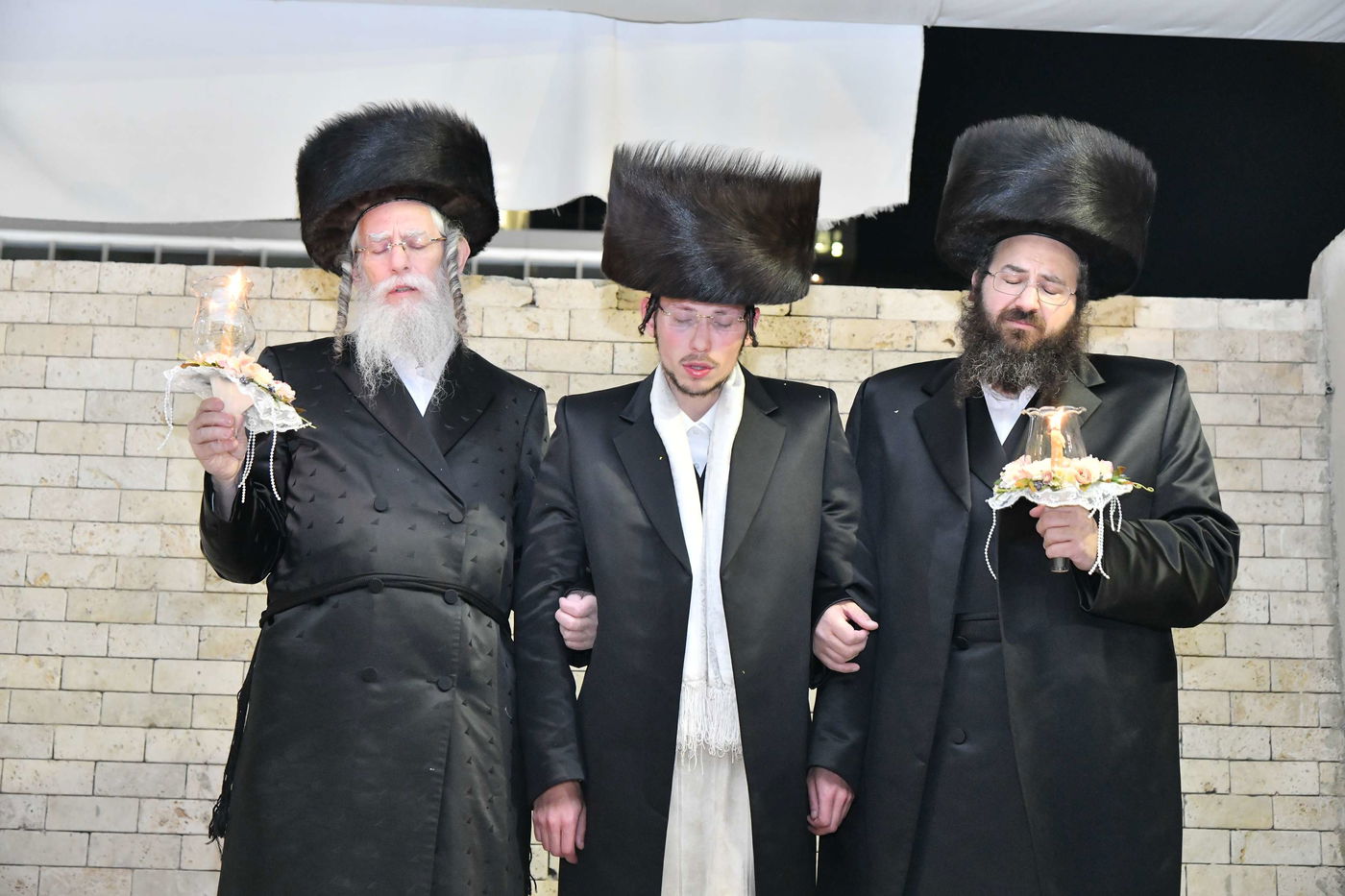 שמחת נישואי בתו של העסקן הבעלזאי. צפו