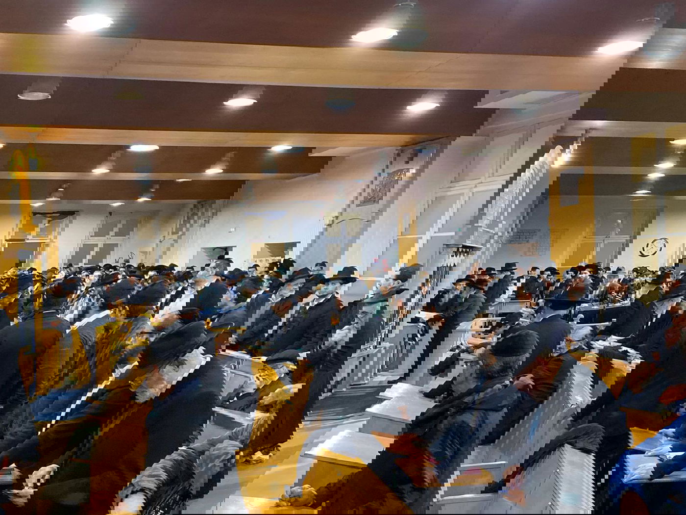 יהודי צרפת בעצרת מספד לגר"נ קרליץ