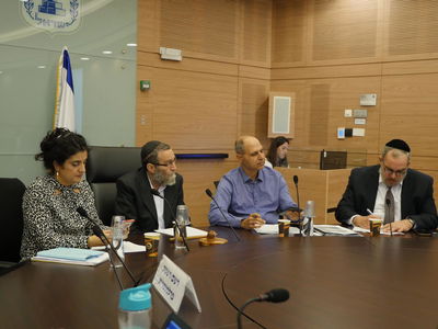 גפני מאיים: "נעצור את תקציבי משרד הרווחה". צפו