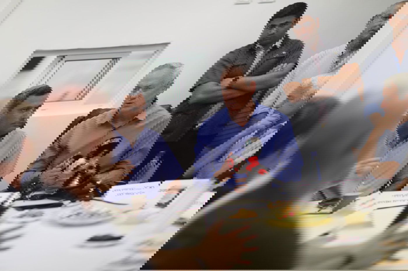 גנץ מגבה את נתניהו: "יש קונצנזוס סביב המבצע"