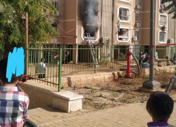 הלכודים פונו: שריפה בבניין חרדי באופקים