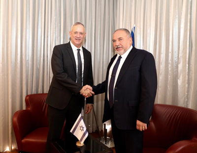 הפלונטר: גנץ נפגש עם איווט ליברמן ותקף את נתניהו