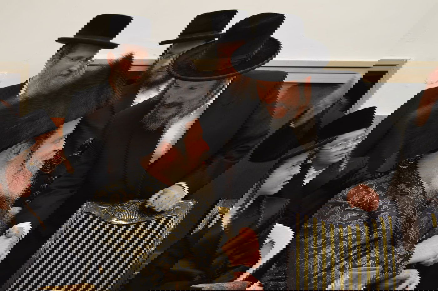 האדמו"ר מנדבורנה-ביתר ערך בר מצווה לבנו