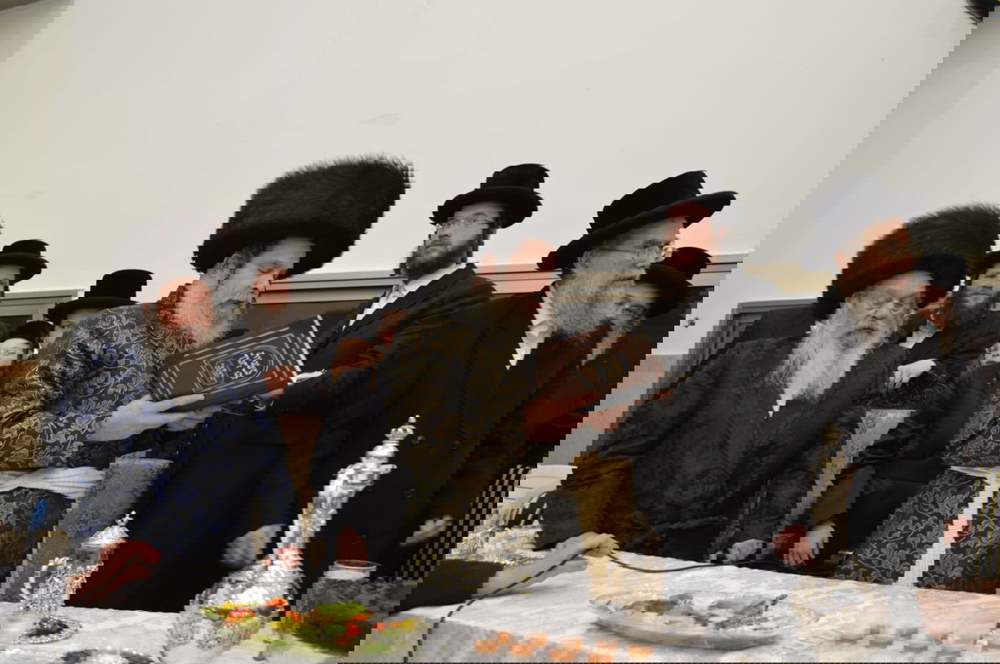 האדמו"ר מנדבורנה-ביתר ערך בר מצווה לבנו