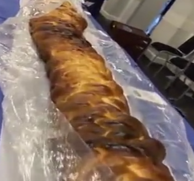 באוסטרליה אפו את החלה הגדולה בעולם