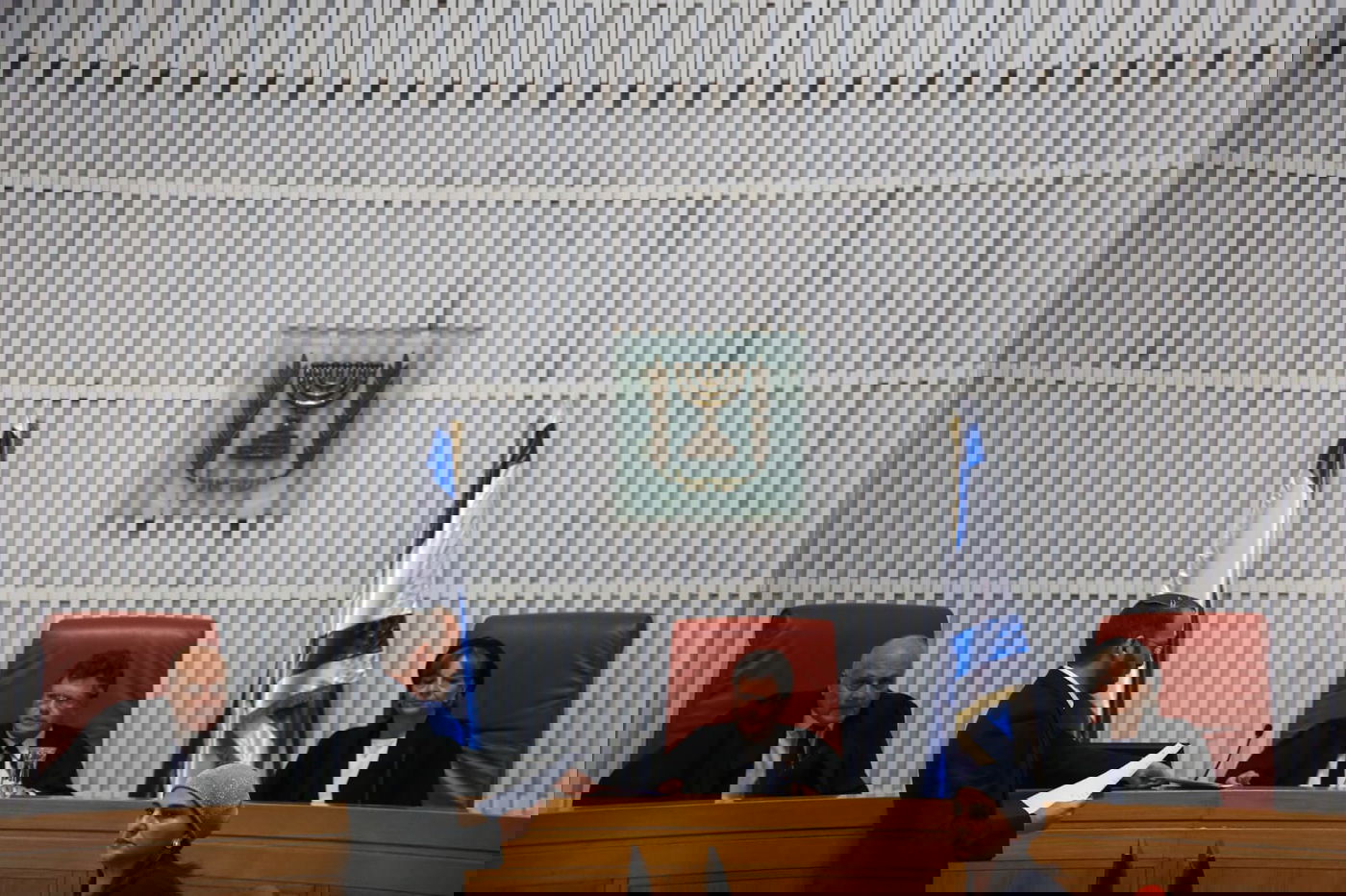 בג"ץ רון קובי: השופטים הוציאו צו מניעה לאריה דרעי