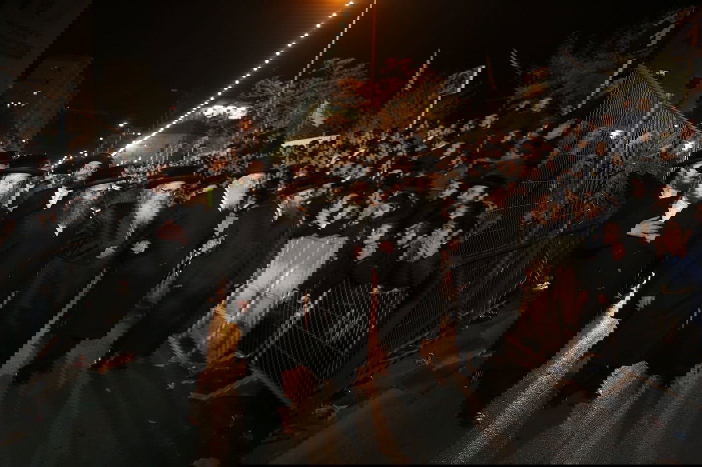 צפו: רבבות בקבלת פנים לאדמו"ר מסאטמר