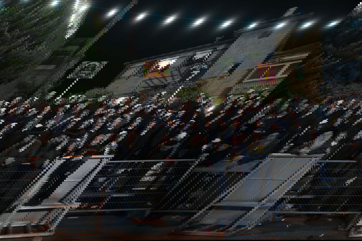 צפו: רבבות בקבלת פנים לאדמו"ר מסאטמר