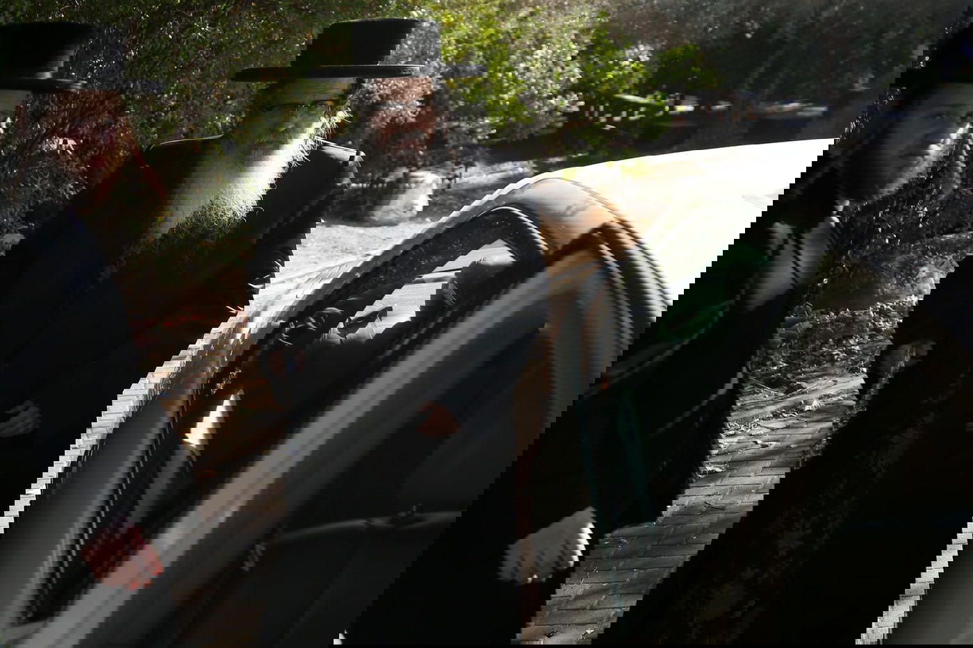 במטוס הנגידים: האדמו"ר מסאטמר נחת בישראל