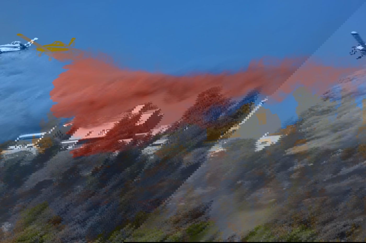 שריפה גדולה ליד מבשרת ציון; תושבים פונו