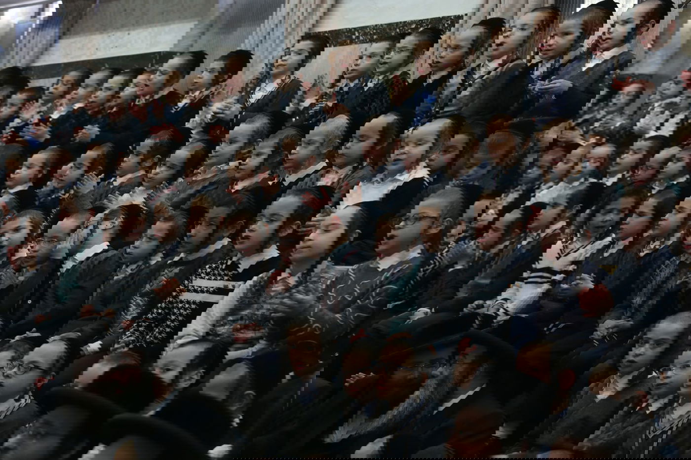 ילדי החמד קיבלו את פני האדמו"ר מסאטמר