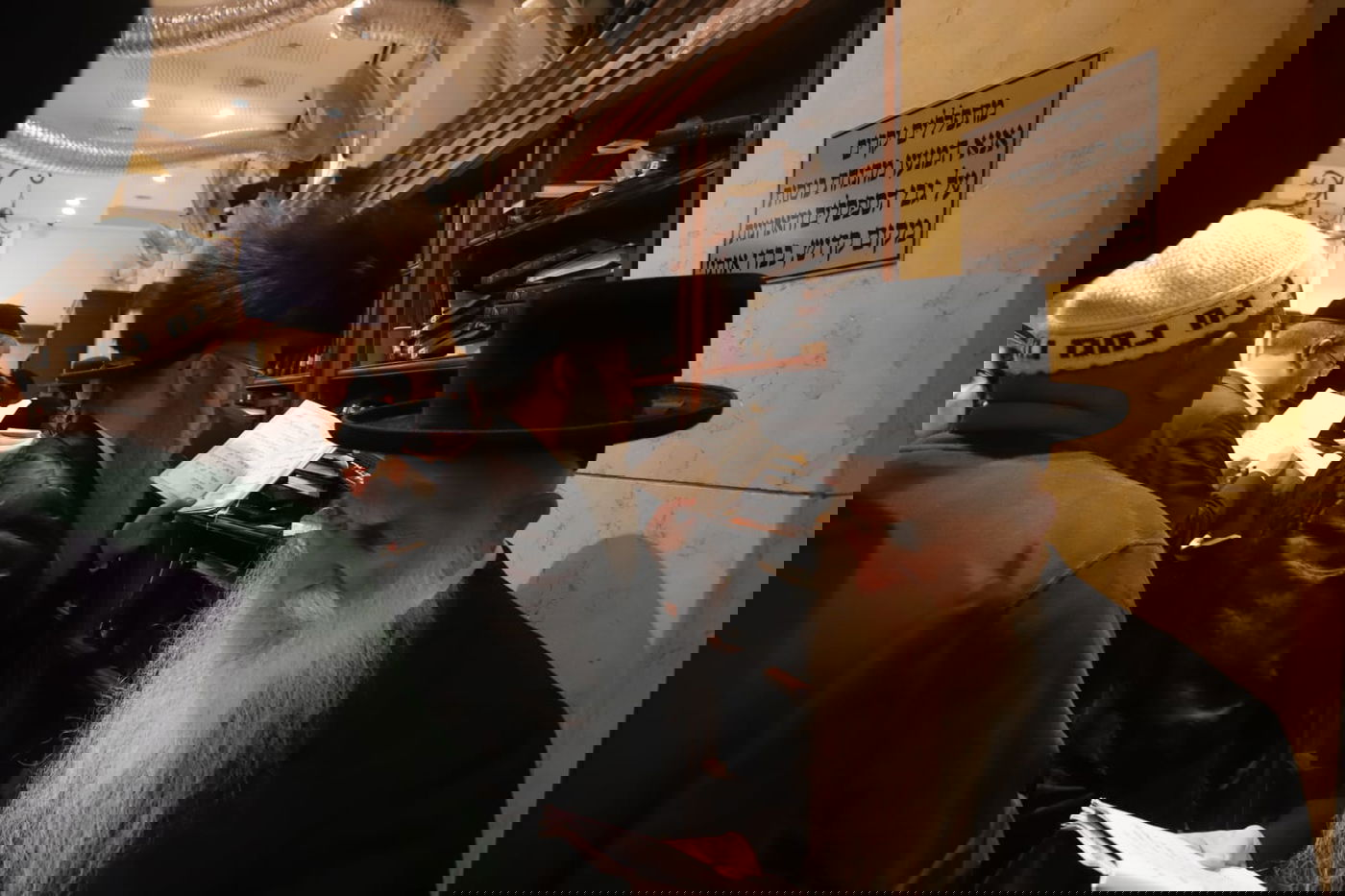 80 אלף מתפללים, מיליוני פרקי תהלים, רבבות שמות, נהרי דמעות