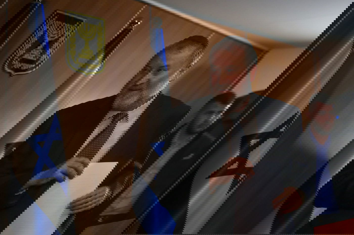 מנדלבליט, בתום הצהרתו