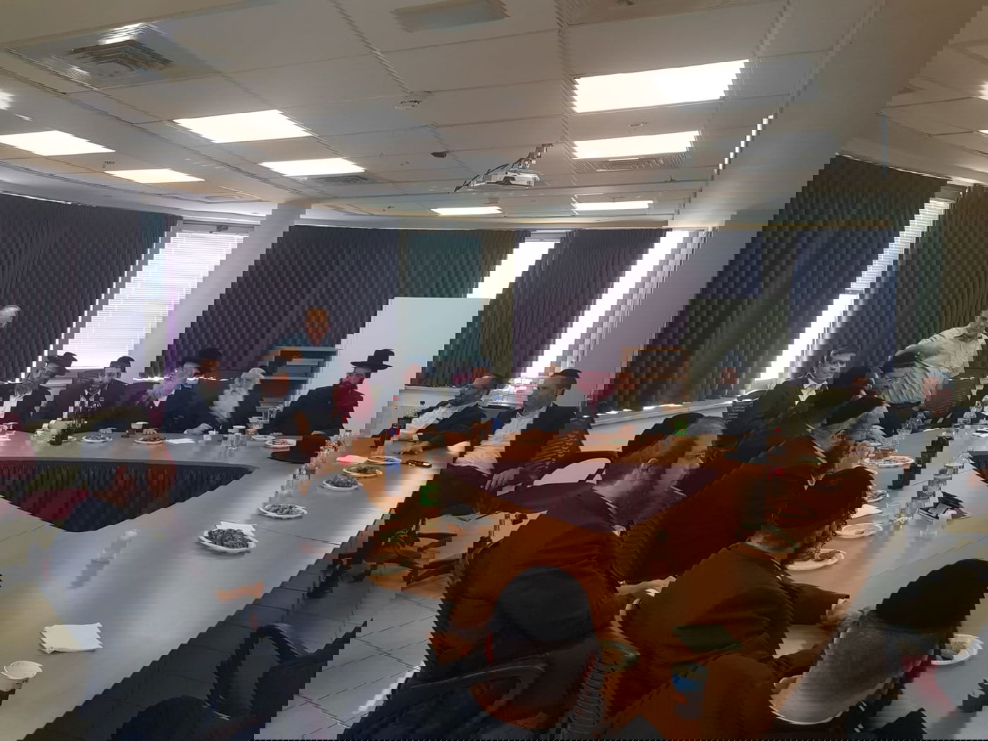 סיום הש"ס: נציגי 'דגל' ו'אגודה' סיירו בהאנגר