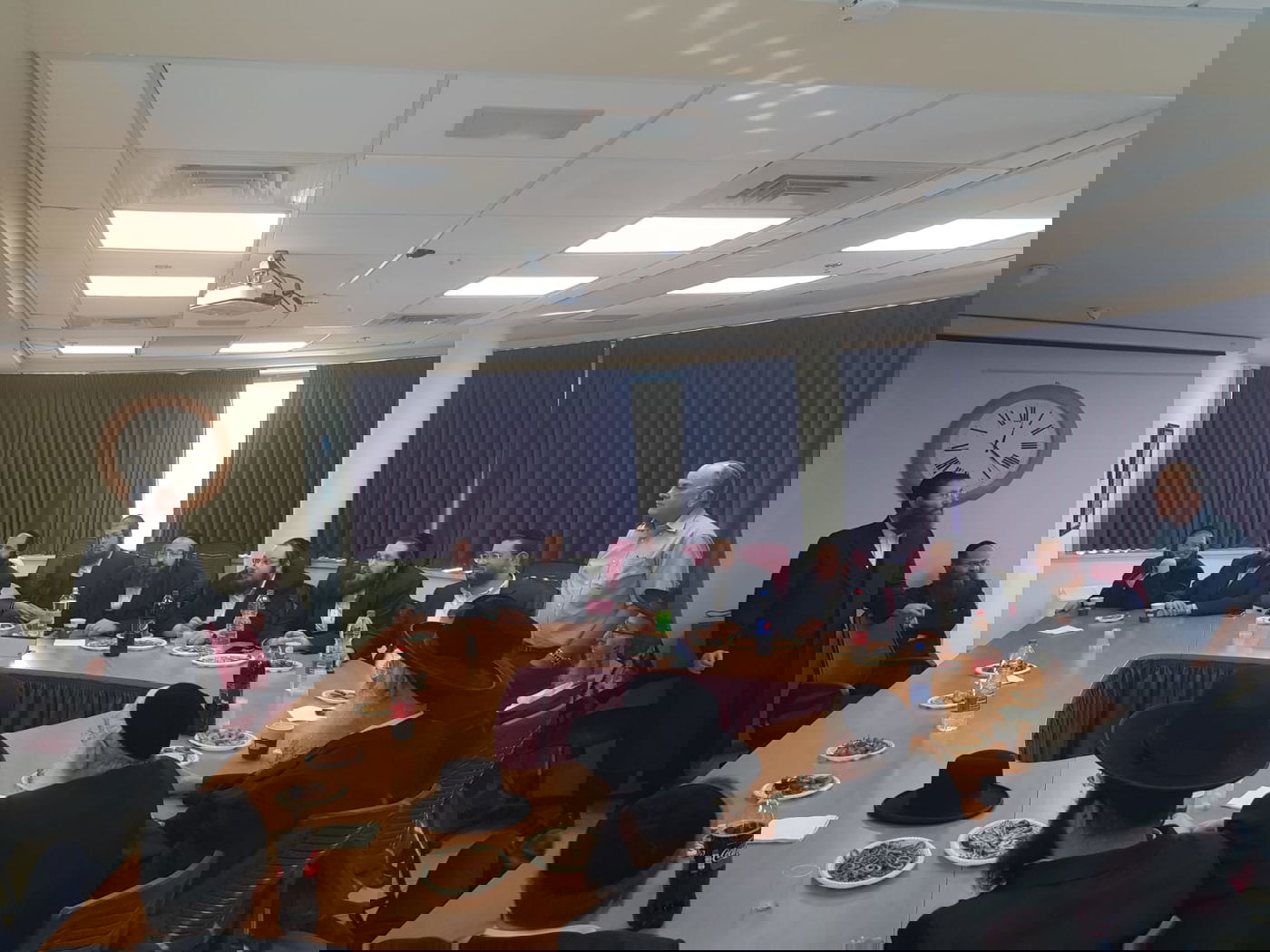 סיום הש"ס: נציגי 'דגל' ו'אגודה' סיירו בהאנגר