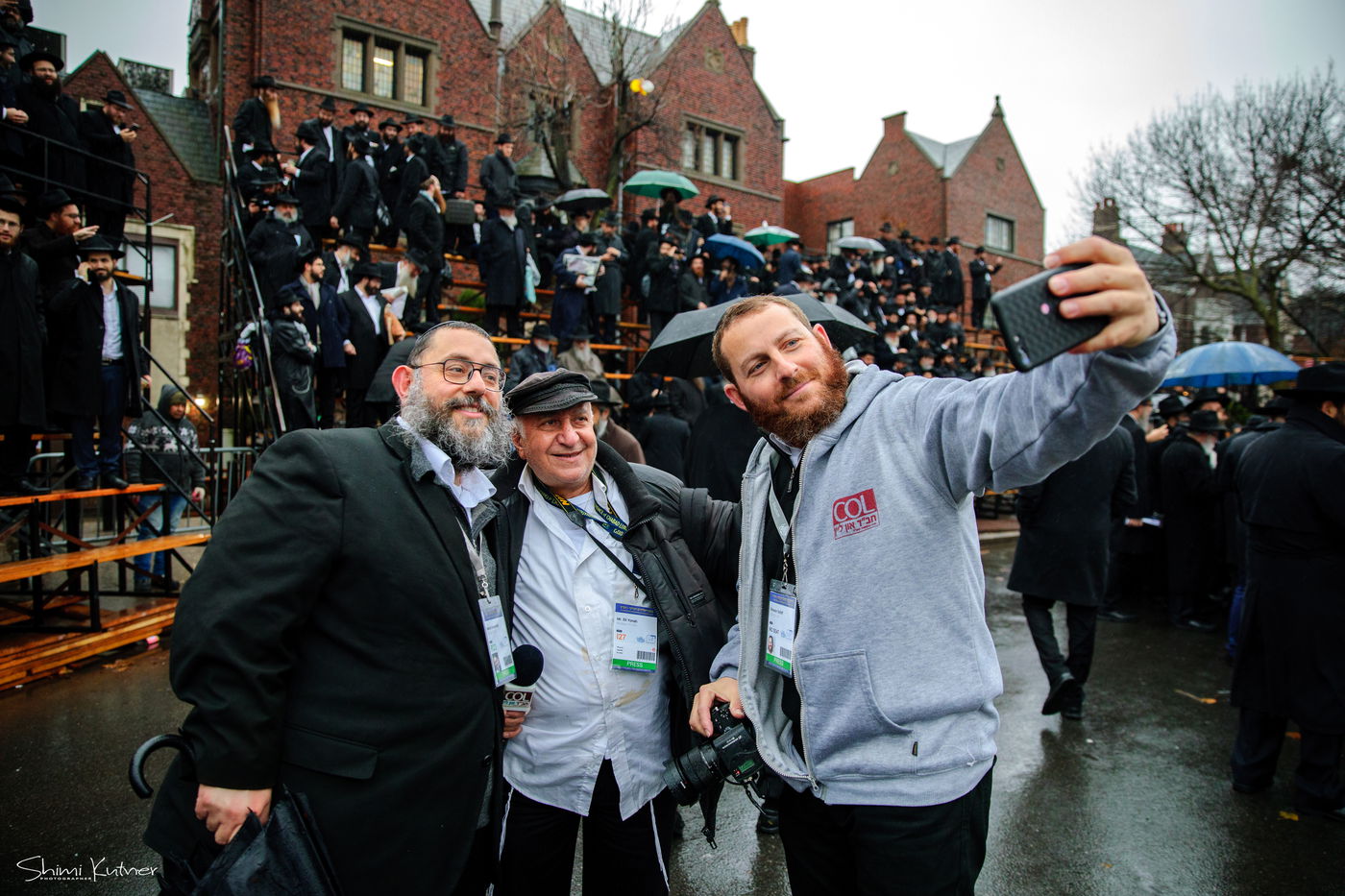 סיקור מיוחד ל'כיכר': שלוחי חב"ד נערכים לתמונה המסורתית