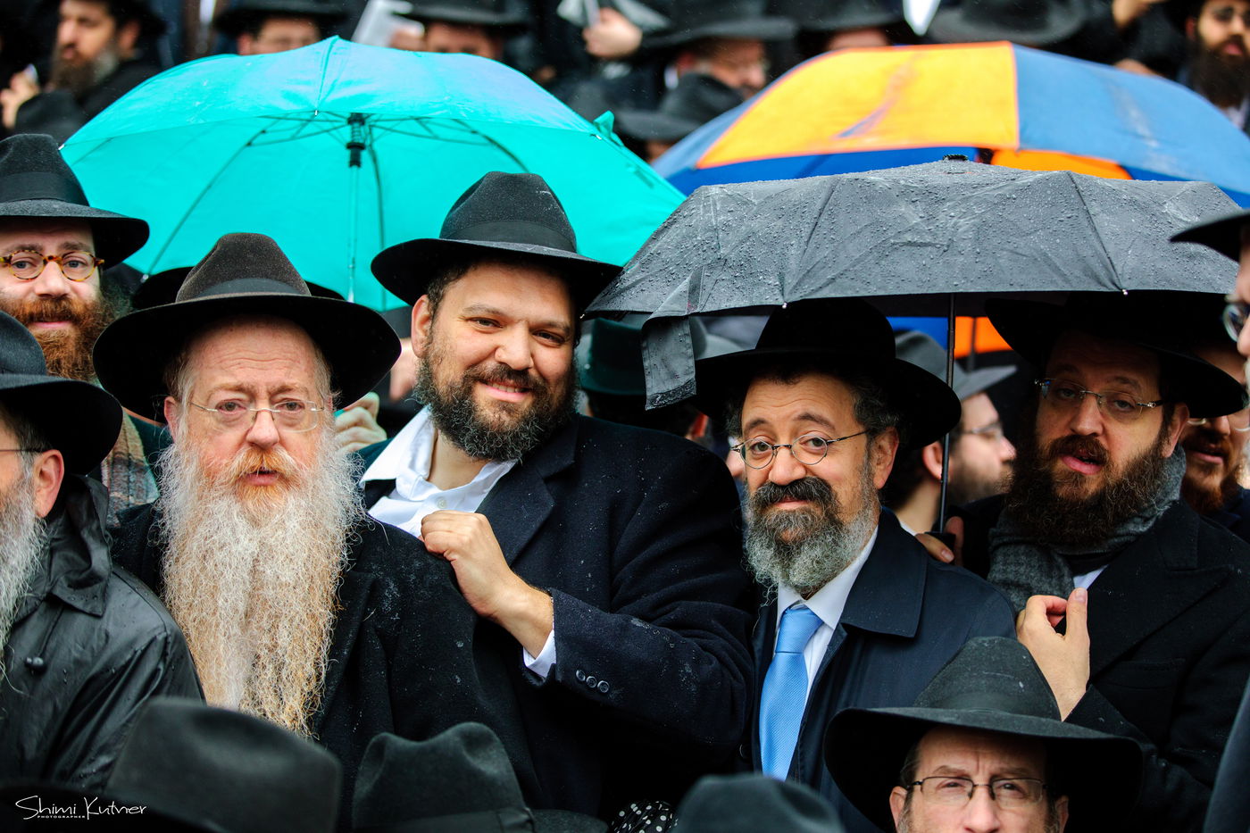 סיקור מיוחד ל'כיכר': שלוחי חב"ד נערכים לתמונה המסורתית