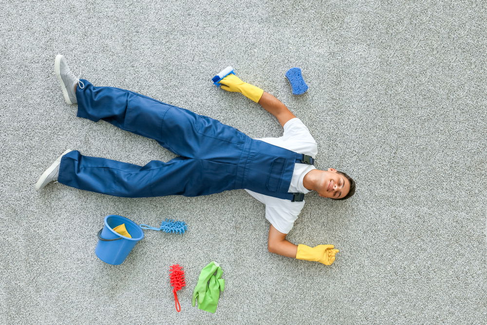 חבל על המאמץ: למה כדאי לכם לדלג על עבודות הבית היום