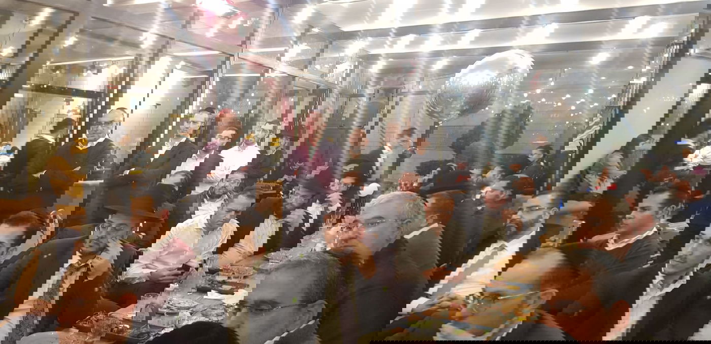 כך חגגו יום הולדת ליוסף חיים כלף - "איש הצללים" של אריה דרעי • צפו