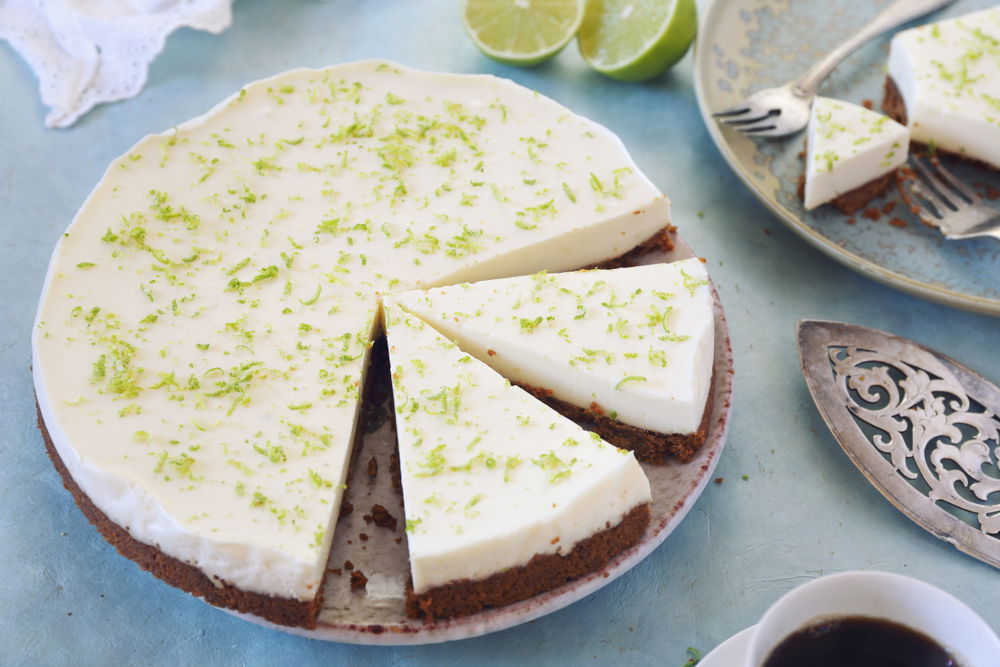 עוגת גבינה עם ליים - ללא אפיה