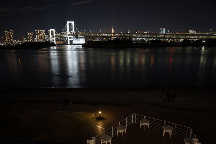 סיור דרך עדשת המצלמה ברחובות טוקיו