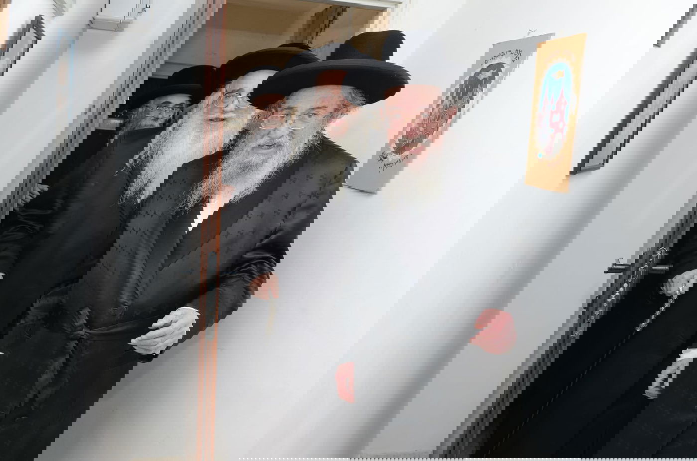 הרב אורדנטליך זצ"ל יחד עם הרבי מצאנז