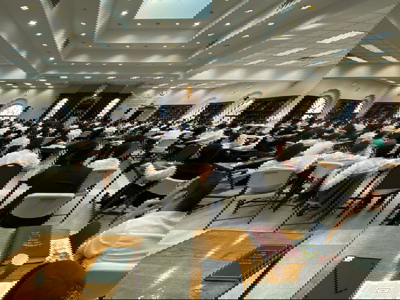 צפו: הגר"ד לאו חיזק את השליחים בארה"ב