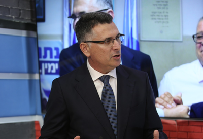 מפיק: איציק אוחנה