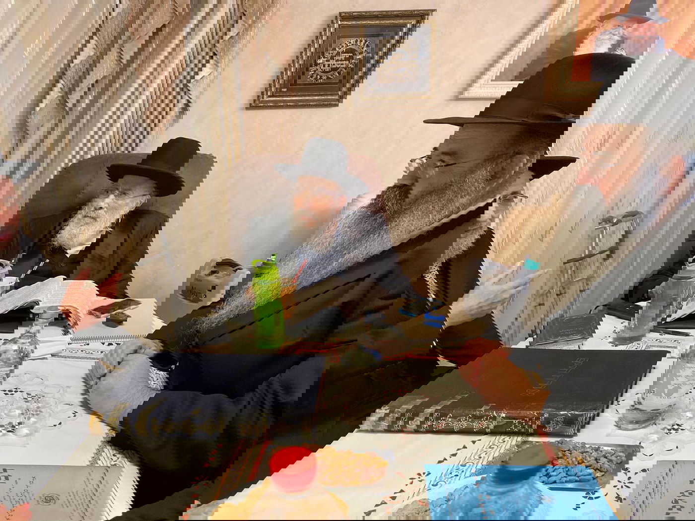 הגאון רבי שמעון אליטוב שב לביתו וכינס דיון הלכתי