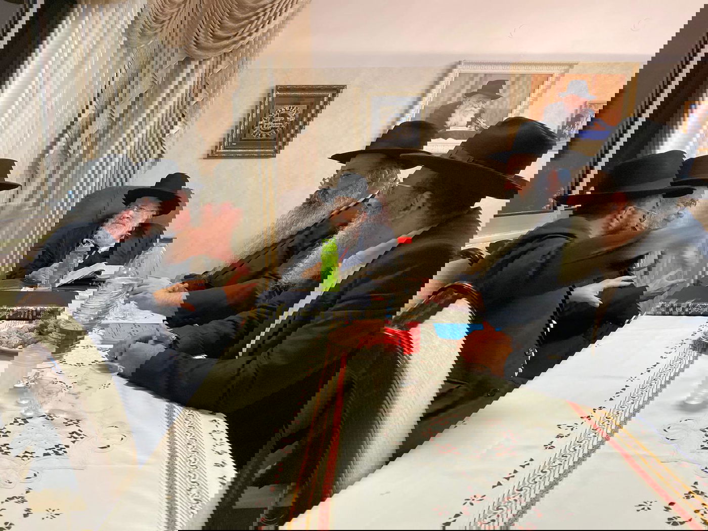 הגאון רבי שמעון אליטוב שב לביתו וכינס דיון הלכתי