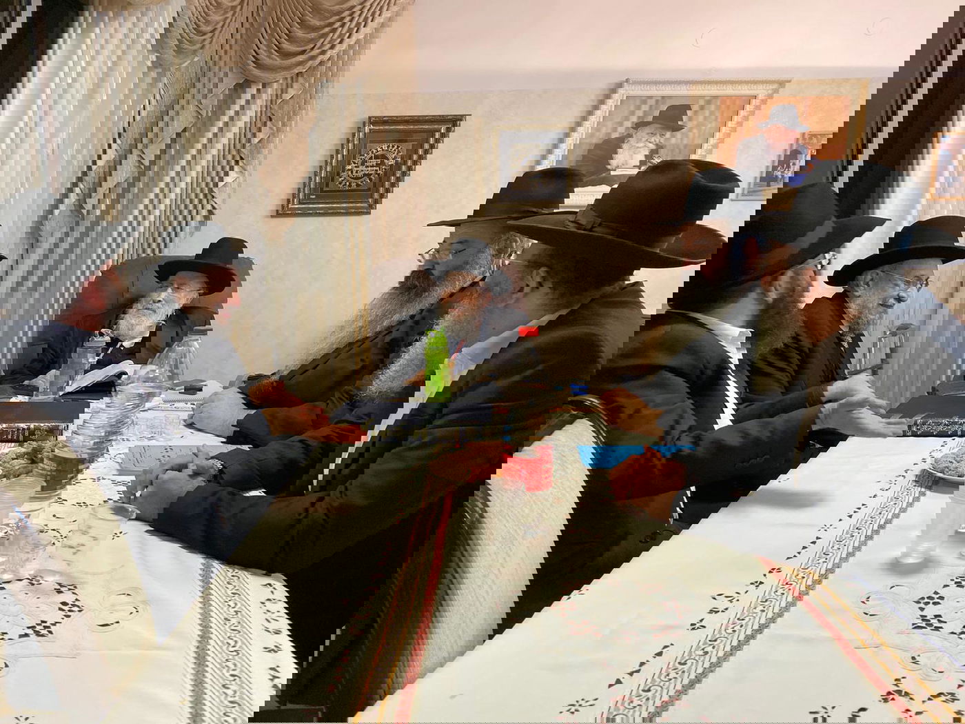 הגאון רבי שמעון אליטוב שב לביתו וכינס דיון הלכתי