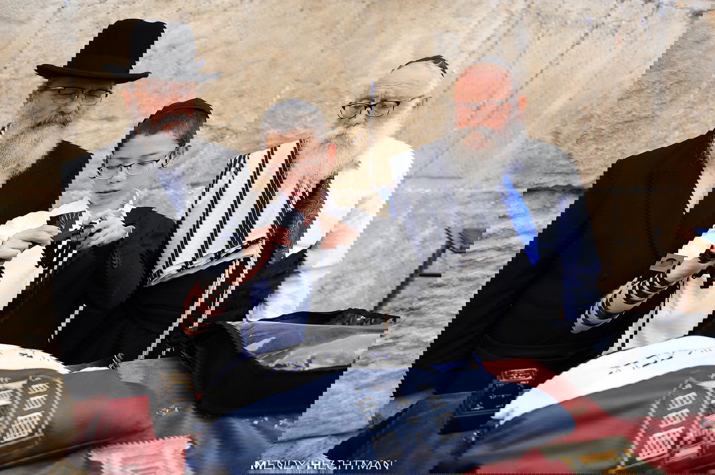 למחרת בר המצווה: מוישי הולצברג בכותל