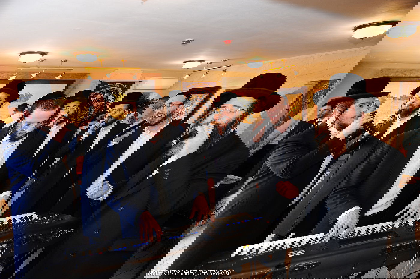 למחרת בר המצווה: מוישי הולצברג בכותל