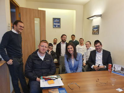 ח"כ איילת שקד סיכמה פגישה: "עם השוינאים"