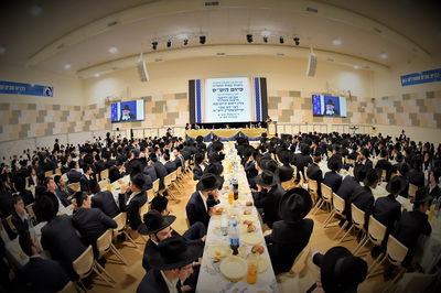 באשדוד סיימו את הש"ס לע"נ הגאון רבי דב צבי קרלנשטיין זצ"ל